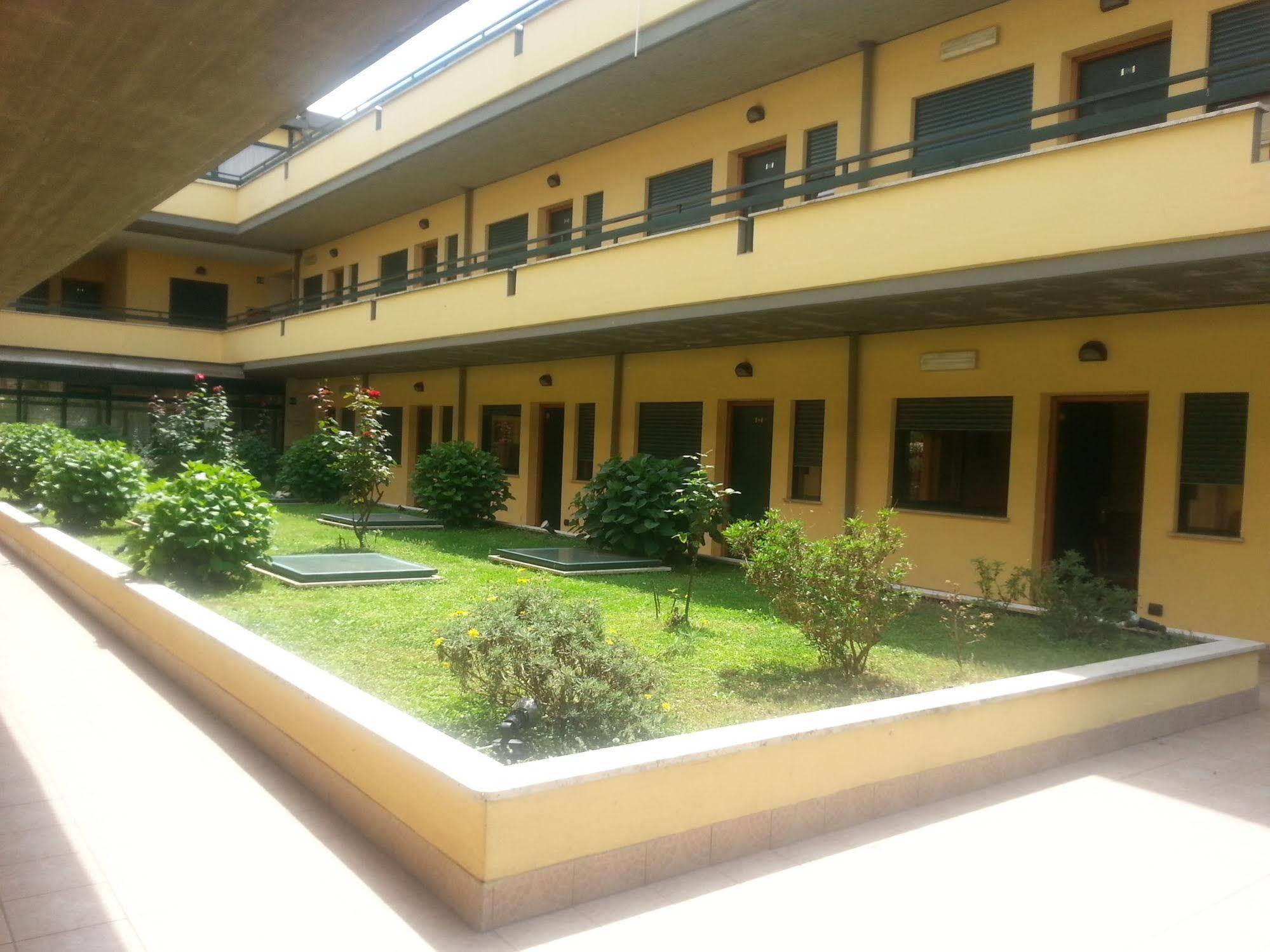 Hotel Laurence Rom Exterior foto